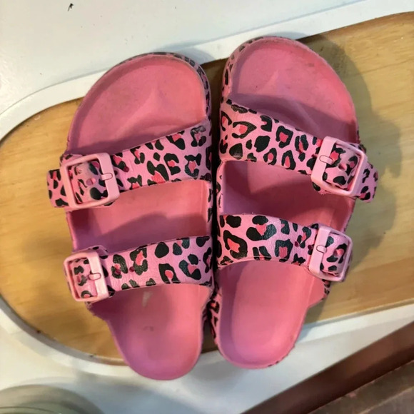 Other - Big Girls Sandals 13-1 pink leopard